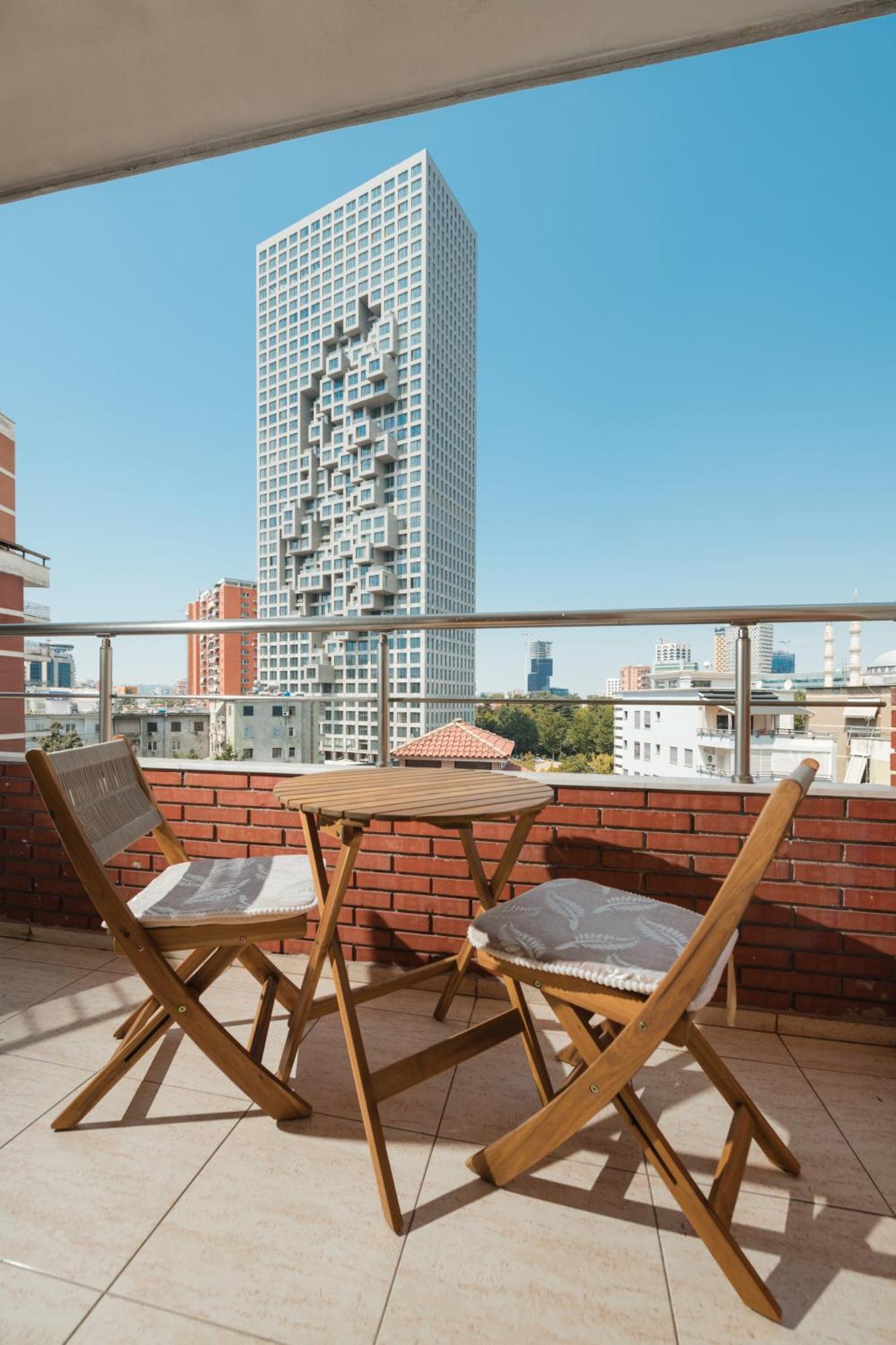 Downtown Apartamento Tirana
